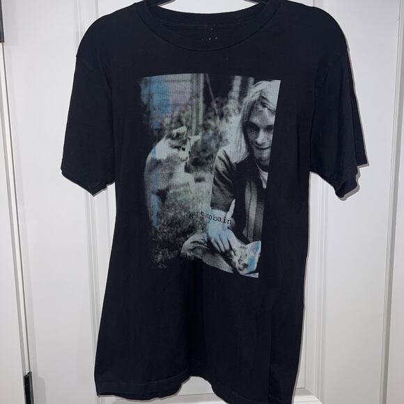 Vtg. Kurt Cobain 2014 The End Of Music Graphic T Shirt - Women’s Medium - Picture 1 of 4